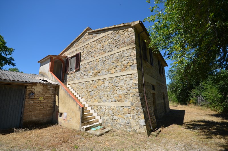 Amiata Immobiliare - Annuncio rif.AZ 99 - AGENZIA IMMOBILIARE AMIATA - Case in vendita sul Monte Amiata - Affitti - Ville casali appartamenti in affitto - appartamenti in vendita sull amiata - REAL ESTATE