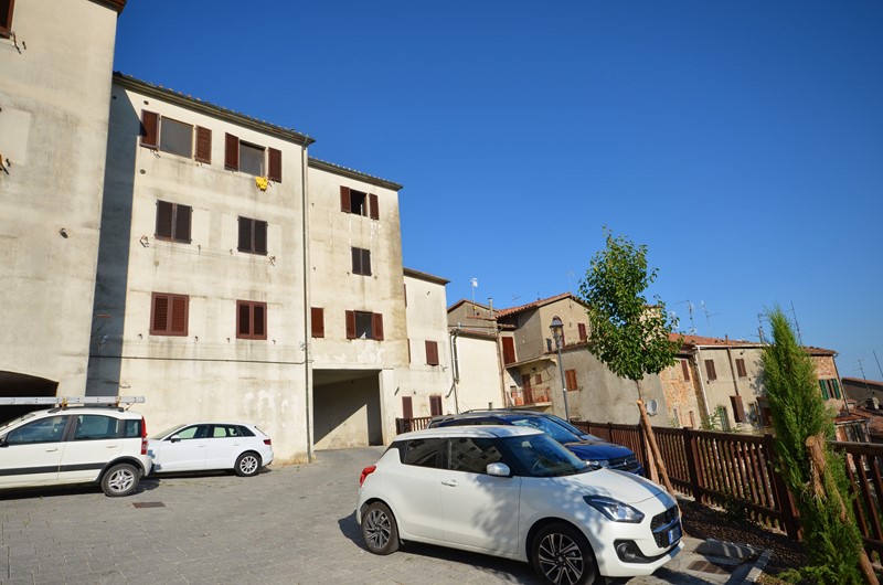 Amiata Immobiliare - Annuncio rif.A 238 - AGENZIA IMMOBILIARE AMIATA - Case in vendita sul Monte Amiata - Affitti - Ville casali appartamenti in affitto - appartamenti in vendita sull amiata - REAL ESTATE