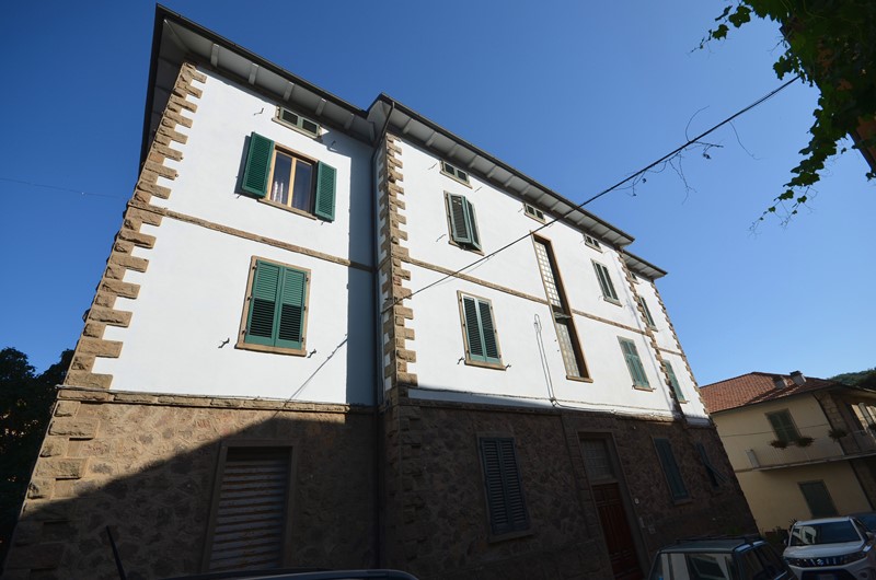 Amiata Immobiliare - Annuncio rif.A 244 - AGENZIA IMMOBILIARE AMIATA - Case in vendita sul Monte Amiata - Affitti - Ville casali appartamenti in affitto - appartamenti in vendita sull amiata - REAL ESTATE